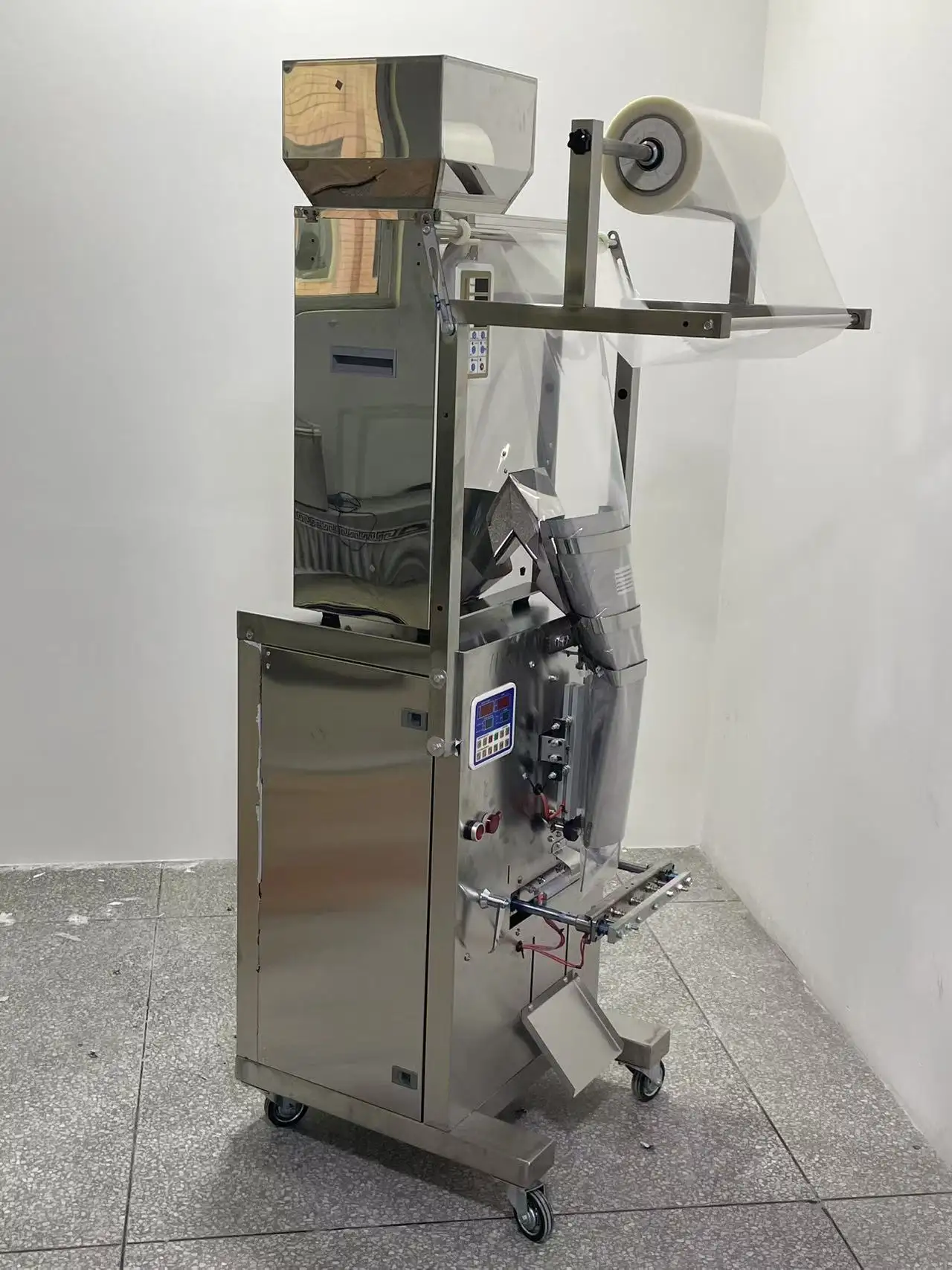 How to Negotiate Pouch Packing Machine Prices for Wholesale Procuremen
